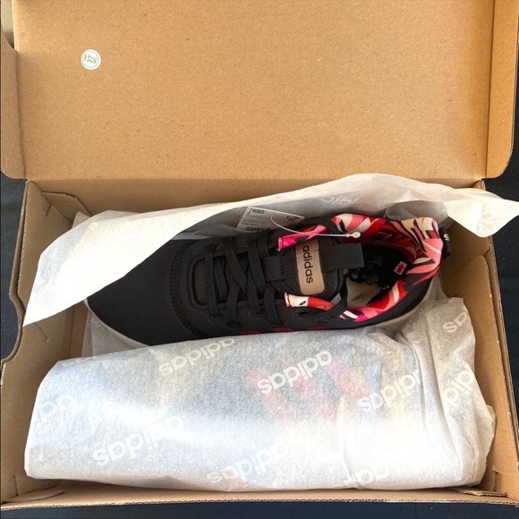 NWT In Box Adidas Puremotion sneakers black pink - Picture 4 of 11